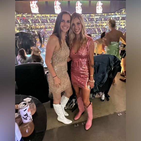 SUPERDOWN Carly Fringe Mini Dress Pink Sequin Small S Taylor Swift - Picture 8 of 8